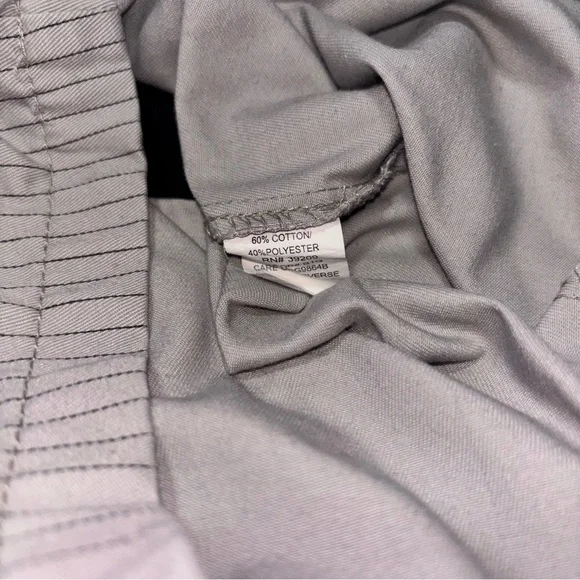 Pair of Men’s Size 36 IZOD Saltwater Khaki and Burnside Pinstriped Shorts - Picture 9 of 10